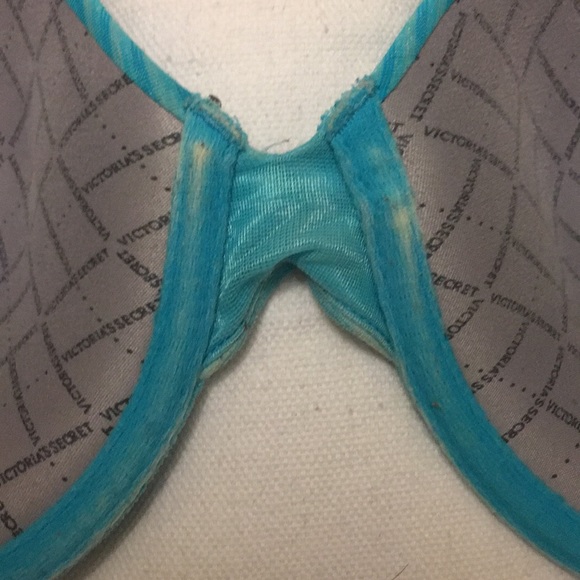 Victoria’s Secret Uplift Semi Demi Bra - Picture 4 of 6